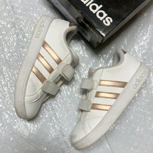 Kids adidas white sneaker Velcro shoes